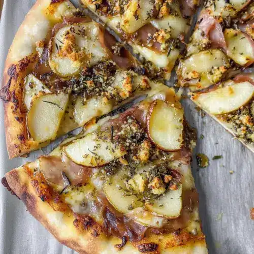Apple Prosciutto Pizza