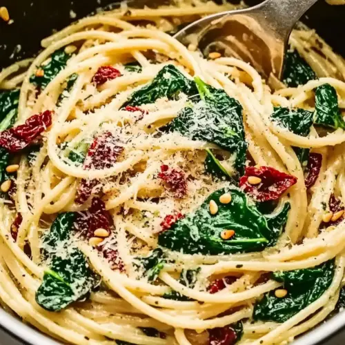 Spicy Spinach and Sun Dried Tomato Pasta