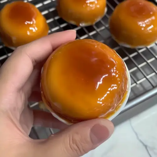 Dreams Creme Brulee